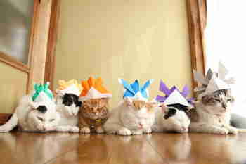 Askarreltiin nää ilman peukaloita :333