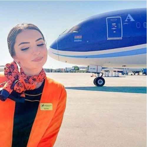 Lentokone antaa pusun