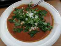 Tomaatti-chorizo-papukeitto